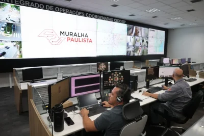 Polícia de SP prende procurados da Justiça em jogo do Corinthians após alerta do Muralha Paulista