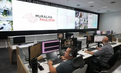 Polícia de SP prende procurados da Justiça em jogo do Corinthians após alerta do Muralha Paulista