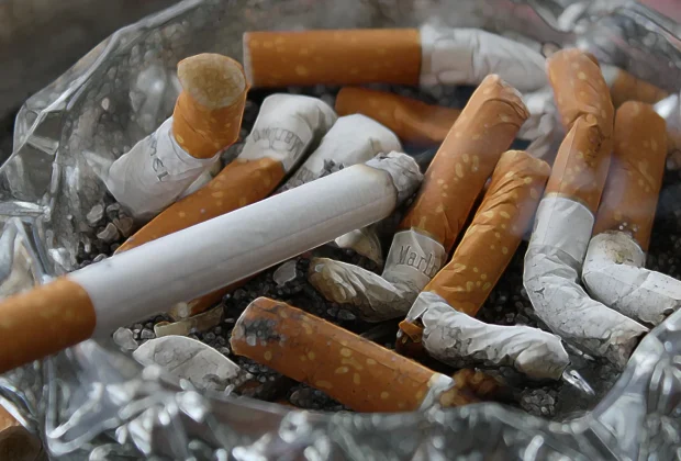 Epidemia de tabaco mata mais de 8 milhões de pessoas por ano no mundo; jovens são alvo da indústria da nicotina