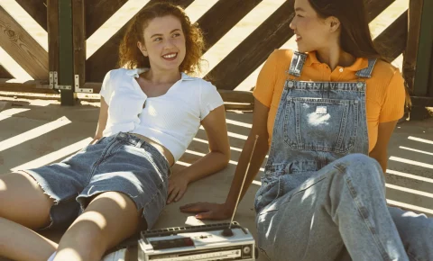 Moda e nostalgia: como o passado influencia o que vestimos hoje