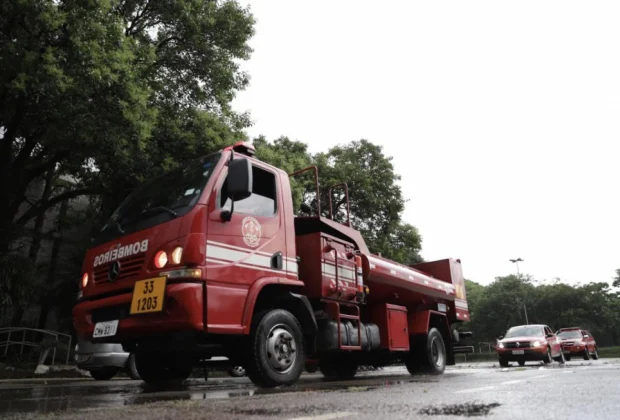 Explosão de bateria de moto elétrica provoca incêndio em casa em Paulínia
