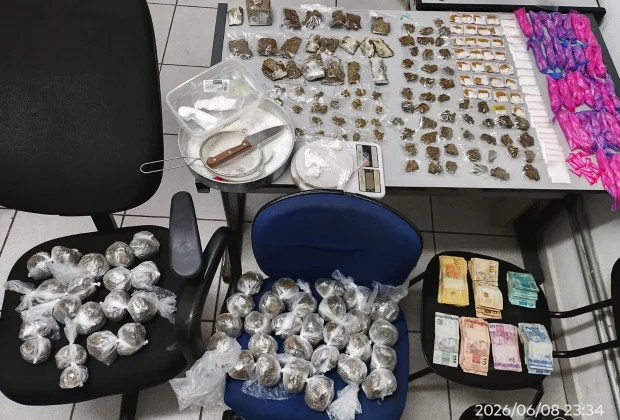 Polícia Militar apreende quase 3 kg de maconha, cocaína e mais de R$ 15 mil em Pedreira
