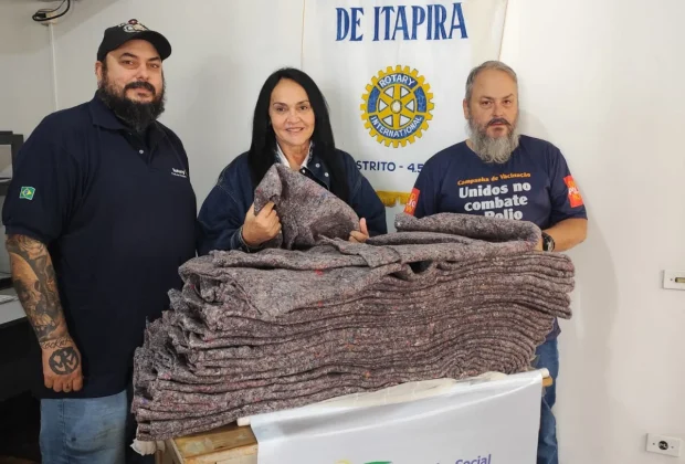Rotary Clube doa cobertores ao Fundo Social de Itapira