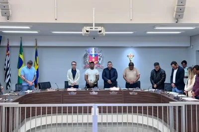 Vereadores de Artur Nogueira homenageiam Adhemar da Silva Barros com minuto de silêncio