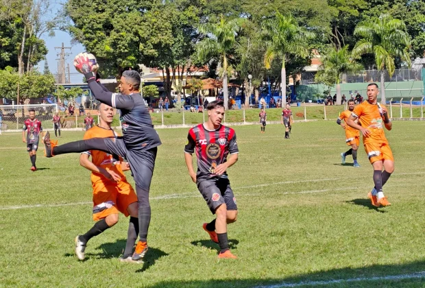 Vila Miranda e Itaqui disputam última vaga na final do Amadorzão de Mogi Guaçu