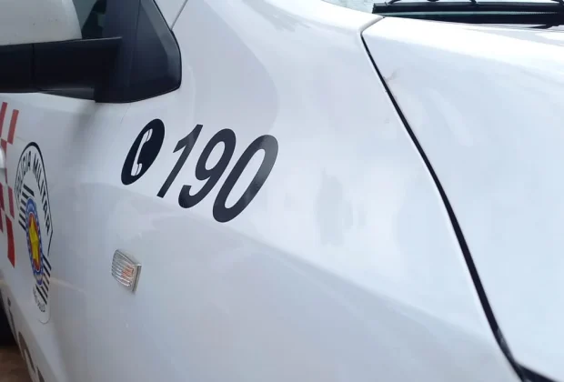 Homem é preso após ameaçar companheira com faca em Jaguariúna