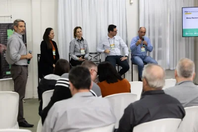 Produtores debatem gestão, clima, preço, varejo e linhas de crédito durante workshop na Hortitec 2026