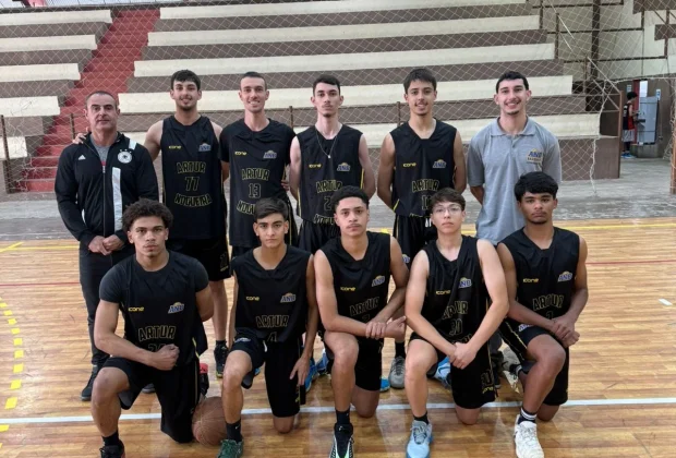 Artur Nogueira conquista mais uma vitória pela Liga Metropolitana de Basquete