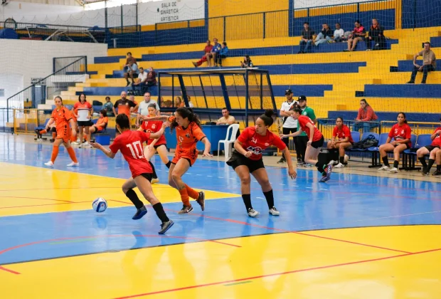 Semifinais da Copa Jaguariúna de Futsal Feminino serão neste domingo