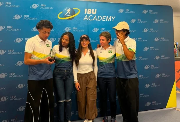 Mirlene Picin, de Mogi Mirim, liderou a equipe brasileira júnior em treinamento de biathlon na Itália