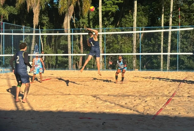 Jaguariúna estreia com vitória no vôlei de praia masculino em Itatiba