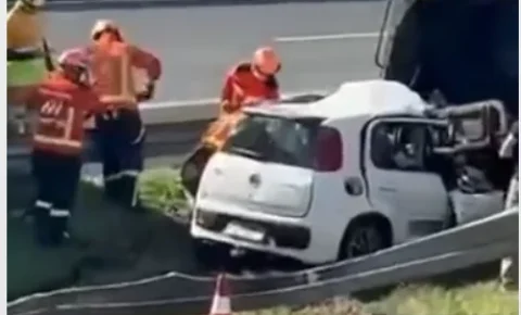 Motorista morre após bater carro na traseira de caminhão na Anhanguera, em Campinas