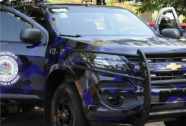 Colisão entre carreta e caminhonete deixa um morto e dois feridos na SP-191