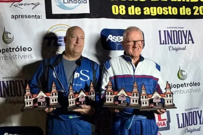 Dobradinha itapirense no pódio da etapa de Águas de Lindoia da Hill Climb Brazil