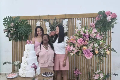 Flora celebra 80 anos cercada por familiares, amigos e muitas histórias em Santo Antônio de Posse