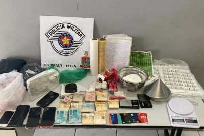 PM apreende quase R$ 10 mil, drogas e seis celulares em Mogi Guaçu