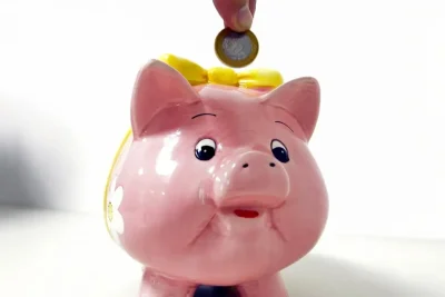 Retiradas da poupança superam depósitos em R$ 7,15 bilhões em julho