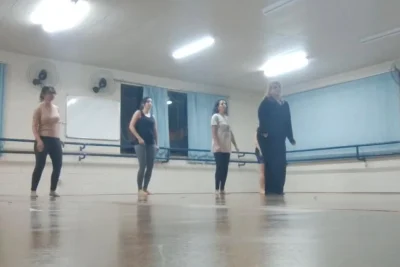 Jaguariúna oferece aulas de jazz e pilates para professores da rede municipal