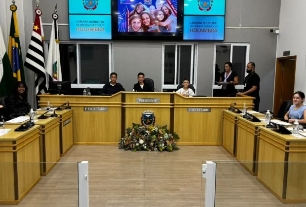 Câmara Municipal de Holambra realiza posse e diplomação da 7ª Câmara Jovem