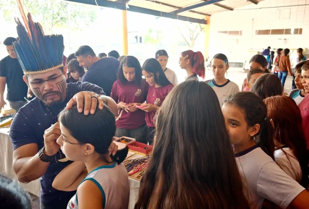 Intercâmbio Cultural fortalece elos de amizade entre estudantes da rede municipal com alunos do Povo Macuxi de Roraima