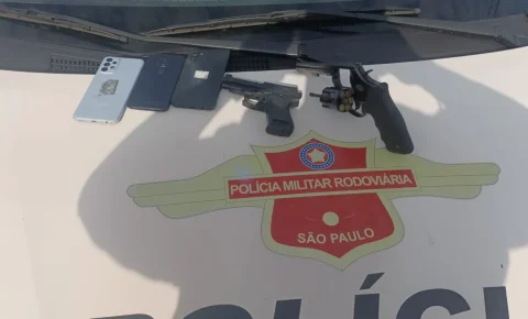 Trio é preso com revólver e simulacro durante tentativa de roubo de carga em Campinas