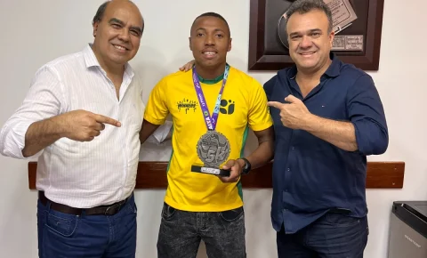 ATLETA DE ENGENHEIRO COELHO CONQUISTA 2º LUGAR NOS 5 KM NA MEIA MARATONA INTERNACIONAL DO RIO