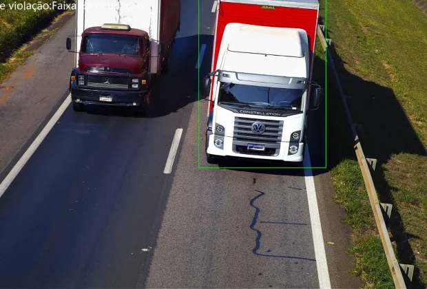 Câmeras com inteligência artificial ampliam fiscalização na SP-340 e identificam infrações ao volante