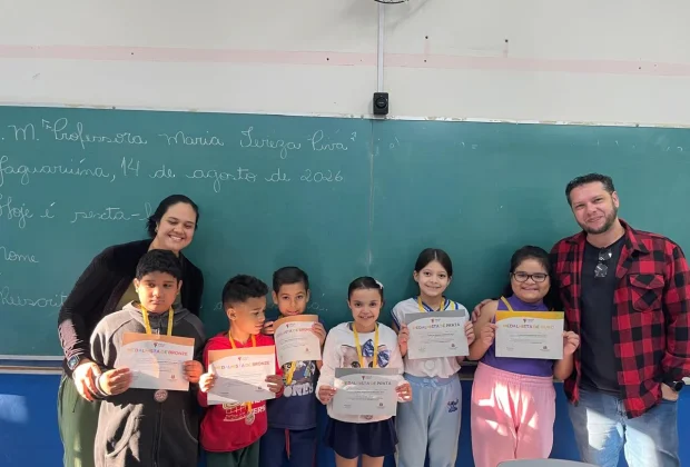 Alunos da rede municipal de Jaguariúna recebem premiações da Olimpíada de Matemática