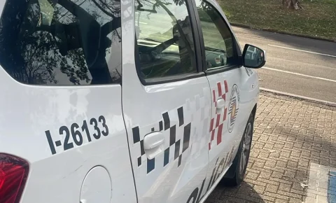 Homem é preso em flagrante após roubo de celular em Itapira