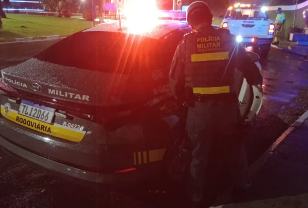 Motorista é detido por embriaguez e porte de droga após acidente em Socorro