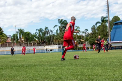Máfia vence e assume liderança isolada no Municipal de Futebol Sênior