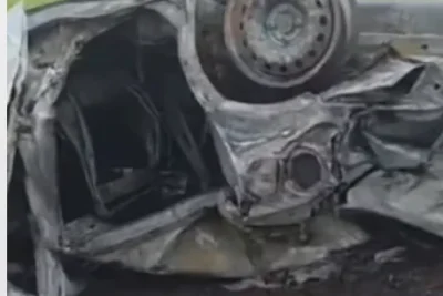 Carro capota e pega fogo na marginal da SP-107 em Jaguariúna