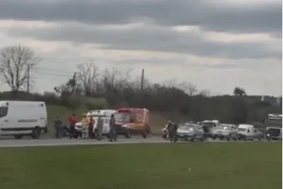 Motociclista fica gravemente ferido após bater na traseira de caminhão na SP-340 em Jaguariúna