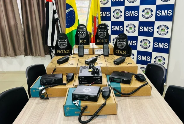 Guarda Civil Municipal de Mogi Guaçu recebe novos rádios para reforçar comunicação das equipes