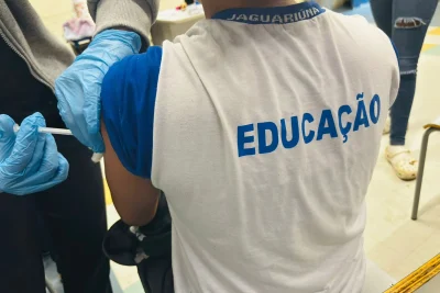 Jaguariúna avança na vacinação nas escolas e imuniza alunos e professores