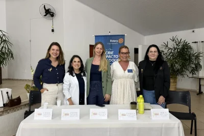 Agosto Dourado reúne comunidade em Holambra para ampliar debate sobre amamentação e fortalecer rede de apoio