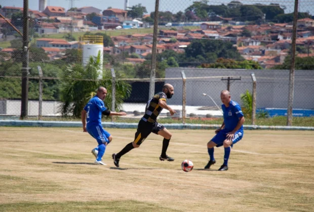 Campeonato Municipal de Futebol Sênior define semifinalistas em Jaguariúna