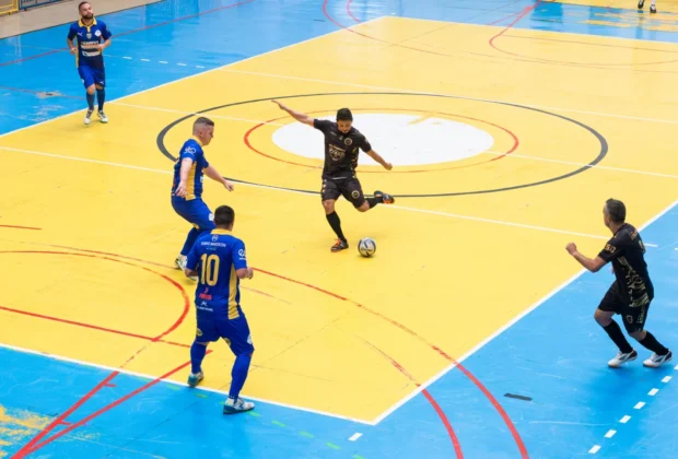 Taças Prata e Ouro do Futsal Amador registram 73 gols na primeira rodada