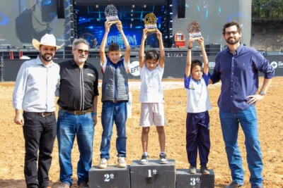 Alunos da rede municipal de Jaguariúna participam de visita ao Rodeo Festival