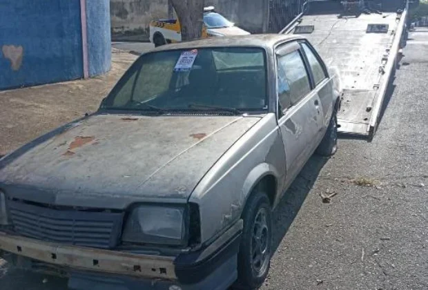 Ação contra veículos abandonados registra 24 ocorrências na primeira semana em Mogi Guaçu