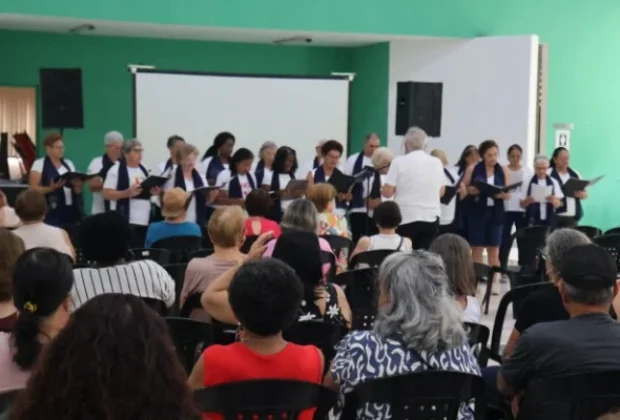 Centro Múltiplo do Idoso de Santo Antônio de Posse promove comemoração para integrantes do Grupo Viver Vale a Pena