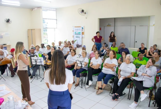 CRAS NASSIF RECEBE PALESTRA DIRECIONADA AOS IDOSOS