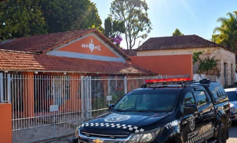 GCM flagra suspeito dentro do CAPS com objetos da unidade em Santo Antônio de Posse