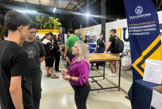 Prefeitura de Jaguariúna participa do Dia de Carreiras da UniFAJ